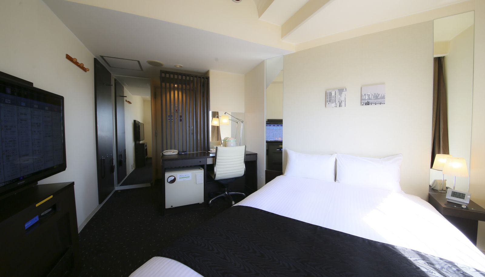 Standard room (double) - APA Hotel Sagamihara Hashimoto Ekimae