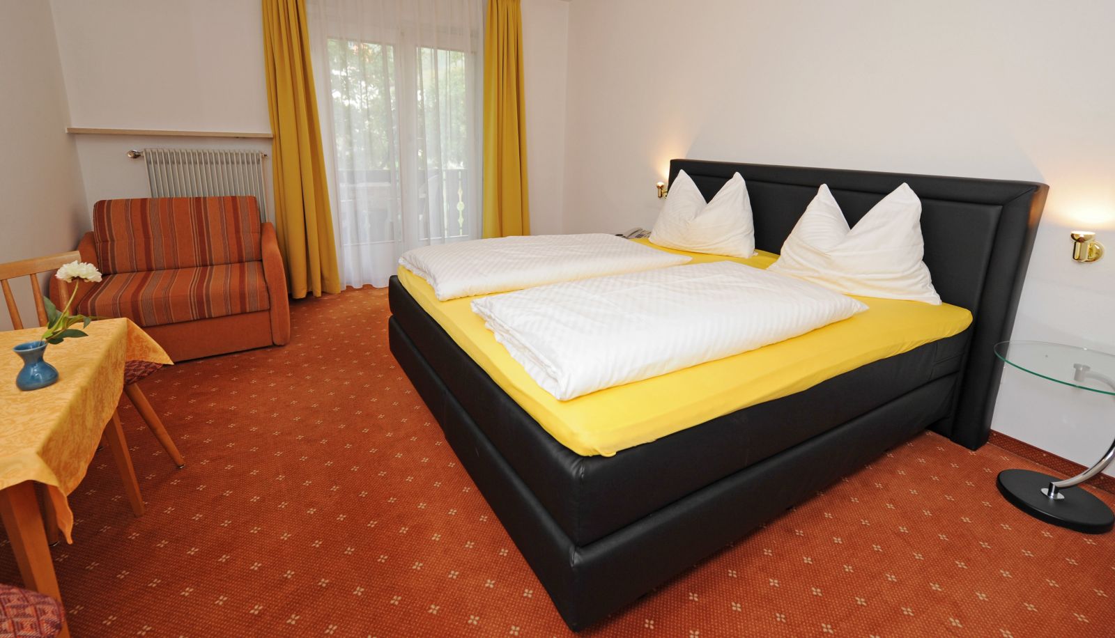 Zimmer mit Balkon - Schweitzer Pension