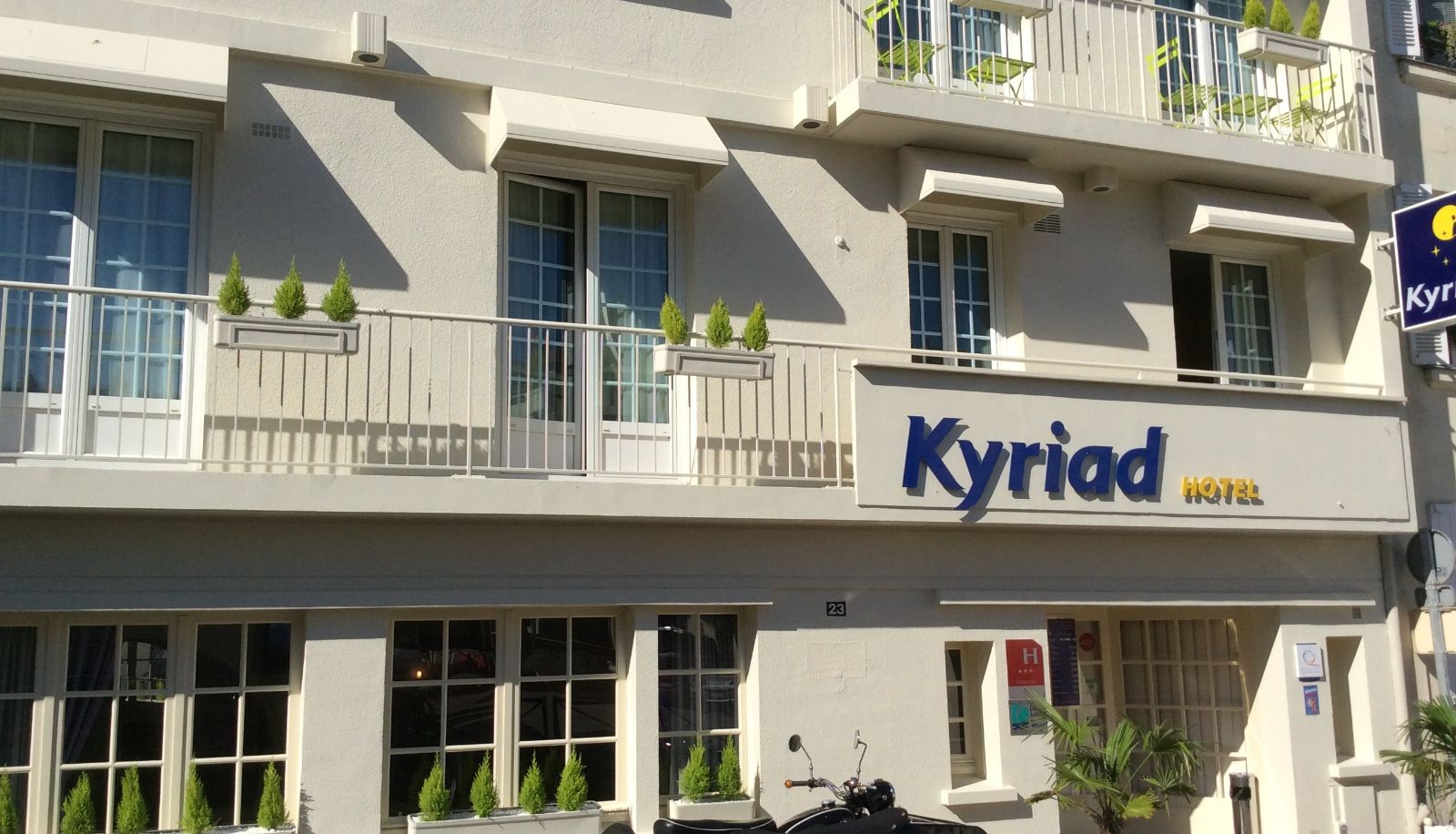 Zewnętrzna część hotelu - Kyriad Saumur Centre