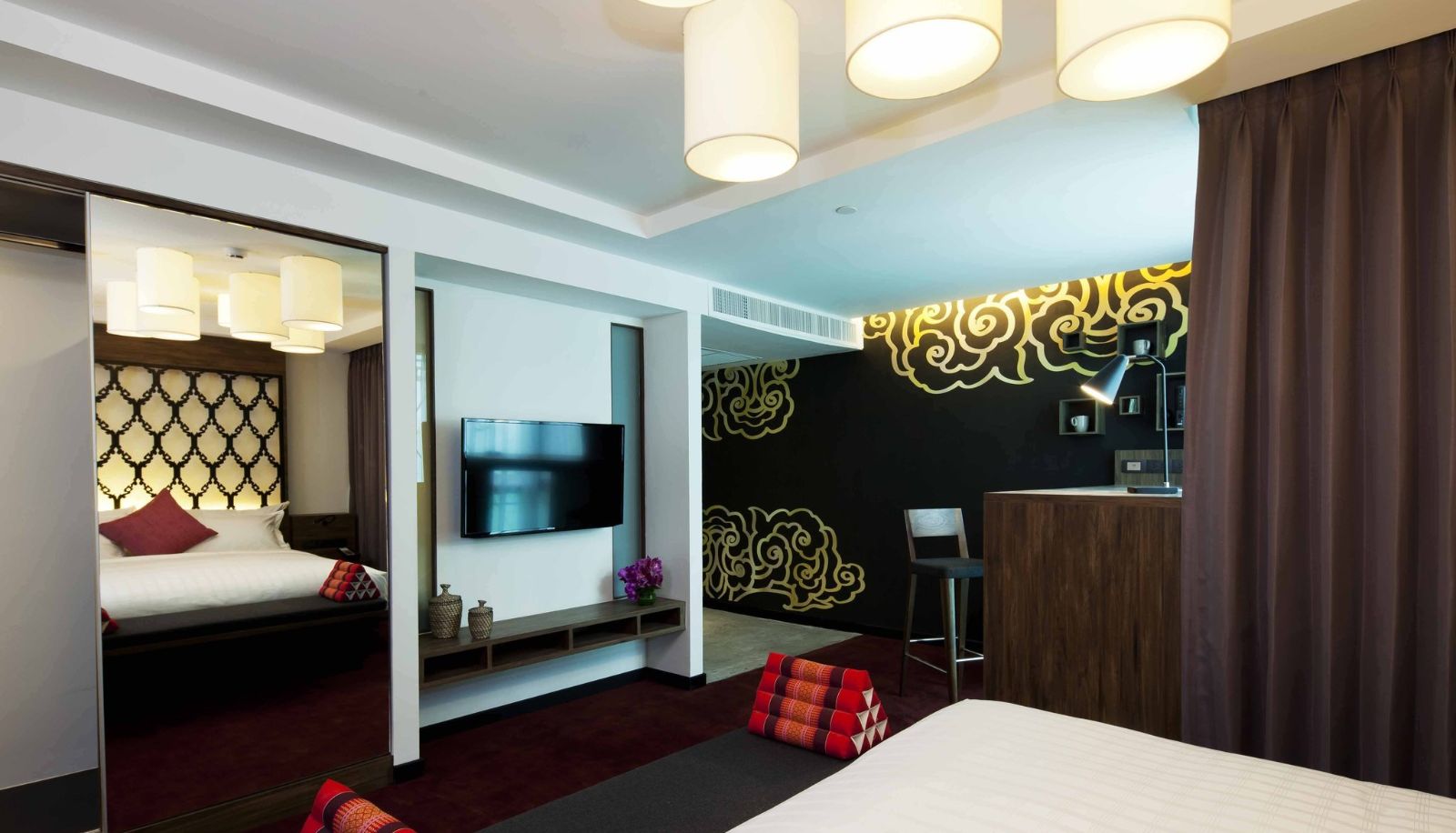 Info - RakYim Siam – Sukhumvit 15
