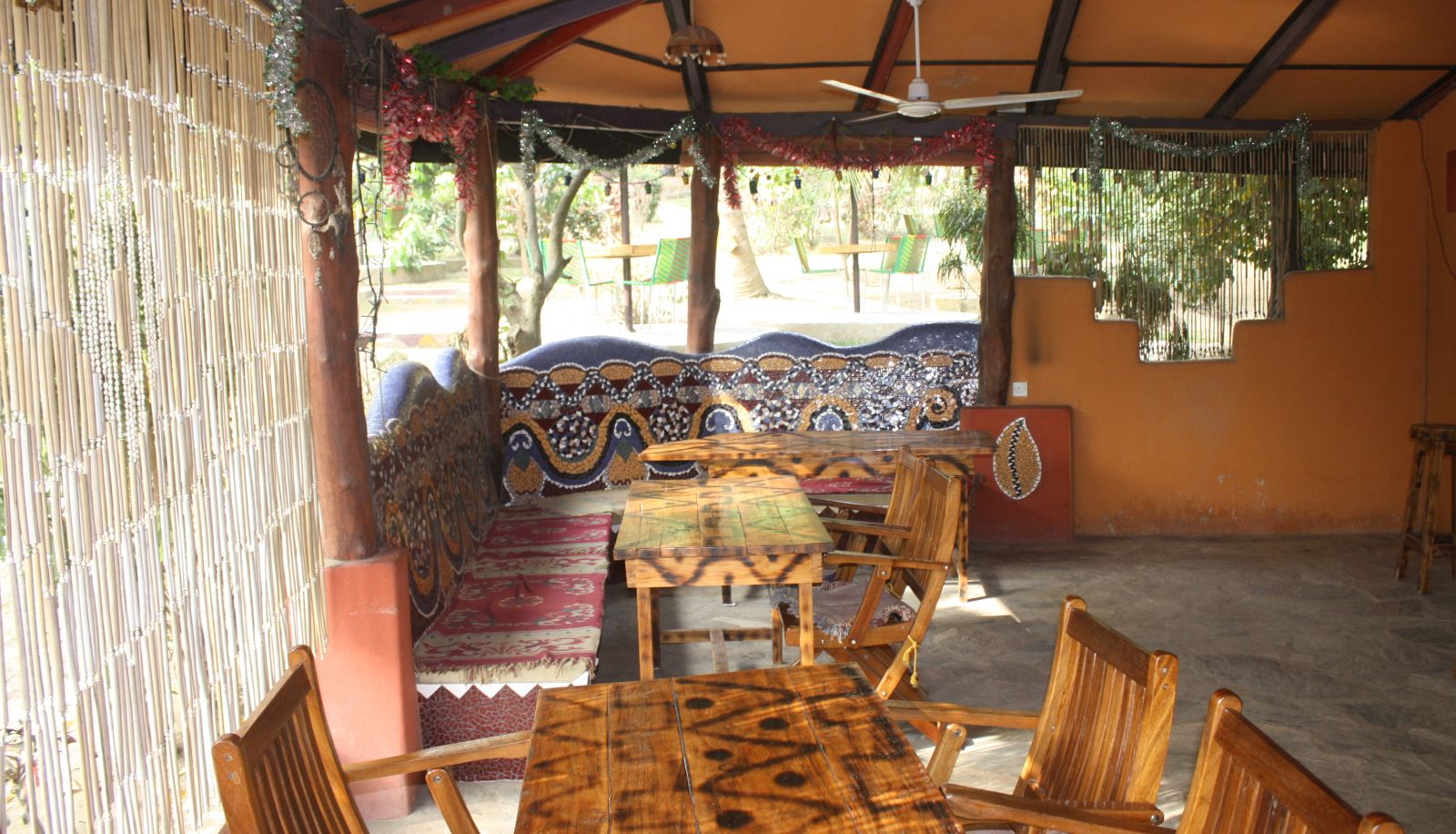 Restaurant - Lake Point Guest House