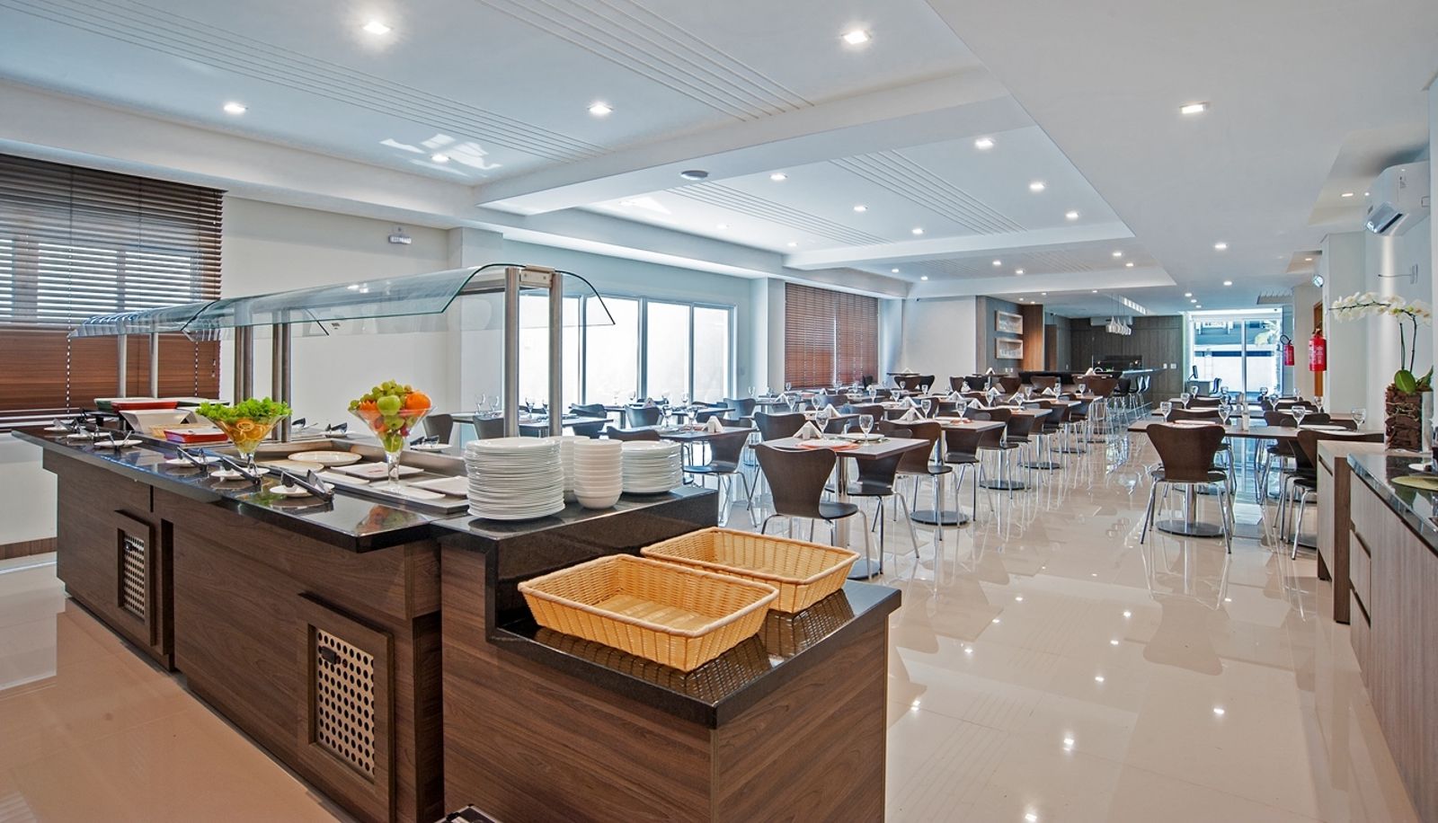 Restaurante - Slim Hotel Curitiba Av. das Torres by Slaviero Hoteis