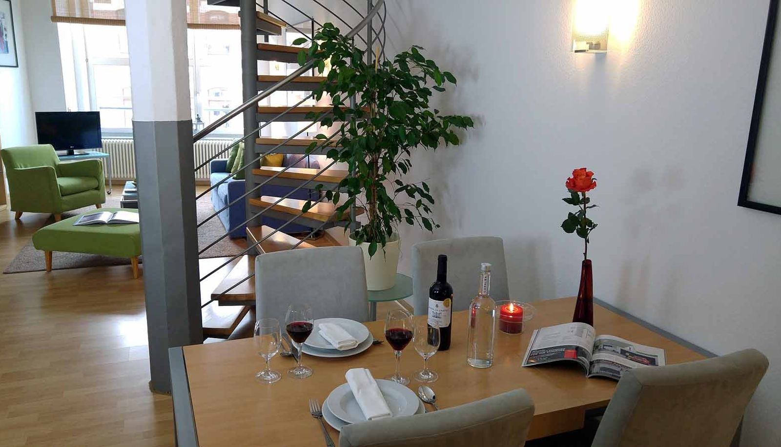 Kitchen area in the room - Apartmenthaus Elster Lofts TRINOM Business Apartments - TAG Wohnen  und Service GmbH