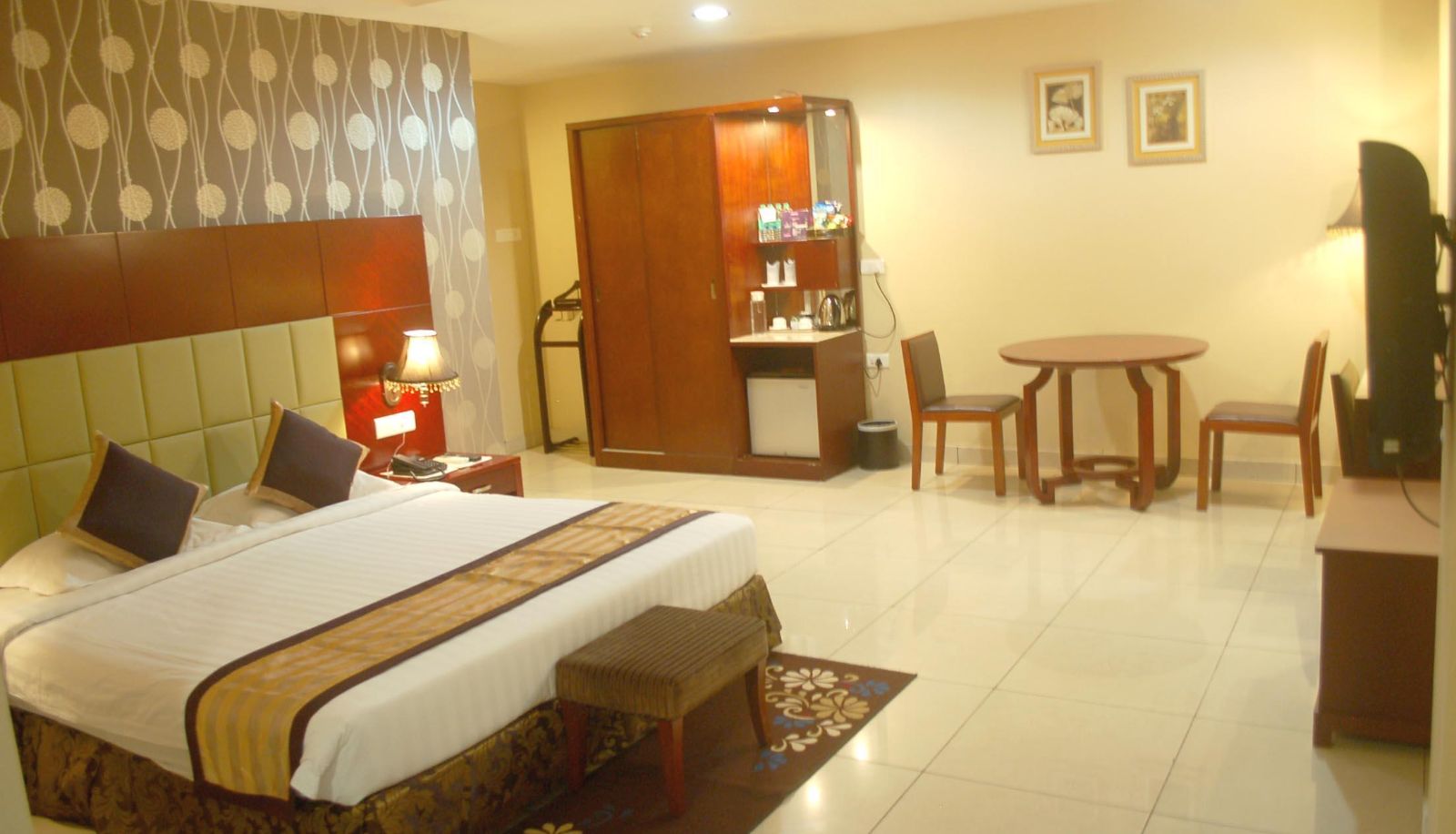 Business room - Hotel Gateway Grandeur Christianbasti