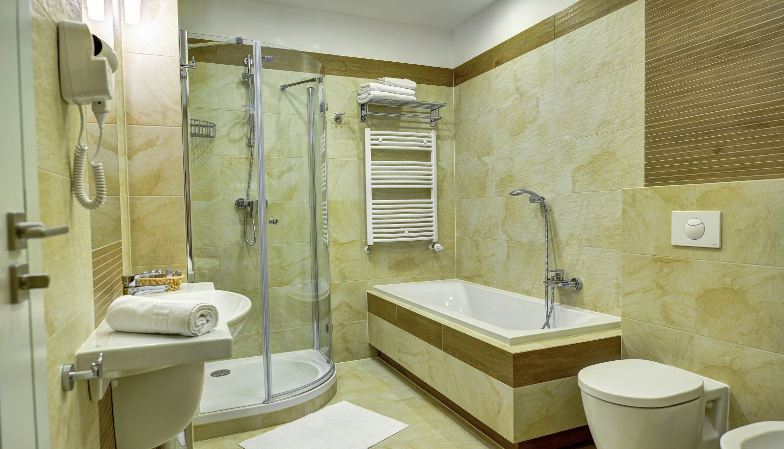 Bagno - Hotel Miodowa