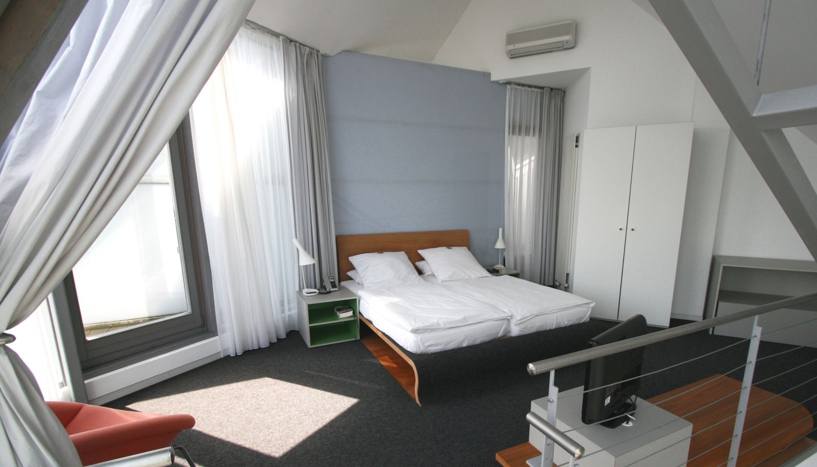 Suite - Chelsea