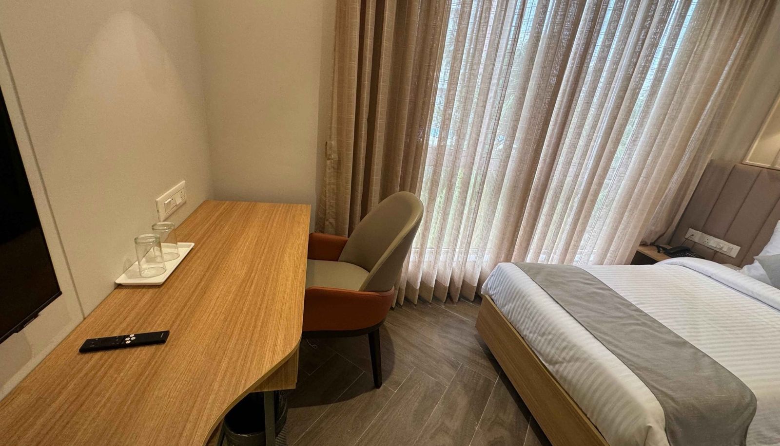 Standard room (double) - Mumbai House Malad