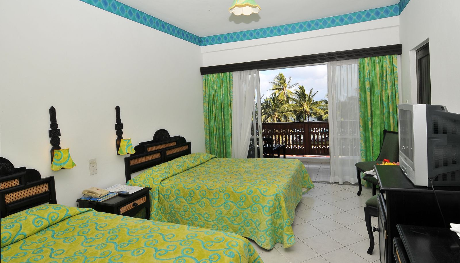 Standard room (double) - Bamburi Beach Hotel