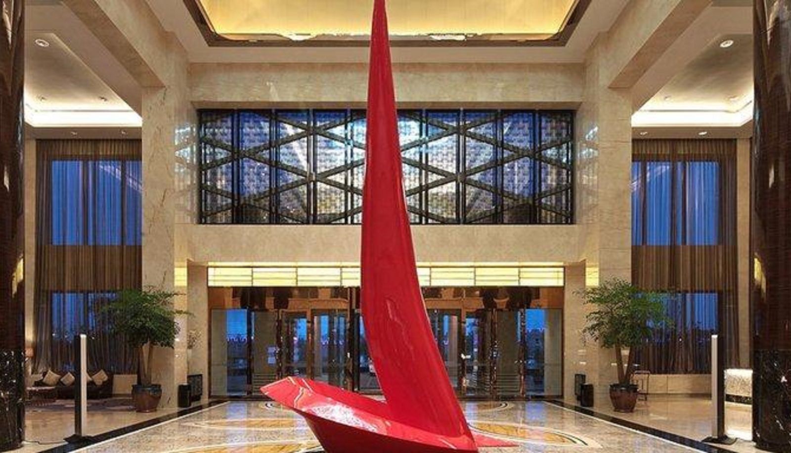 Hal - Sunstone Plaza Hotel