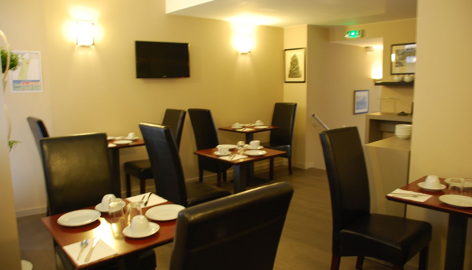Salle de petit-déjeuner - RUTHENIUM HOTEL