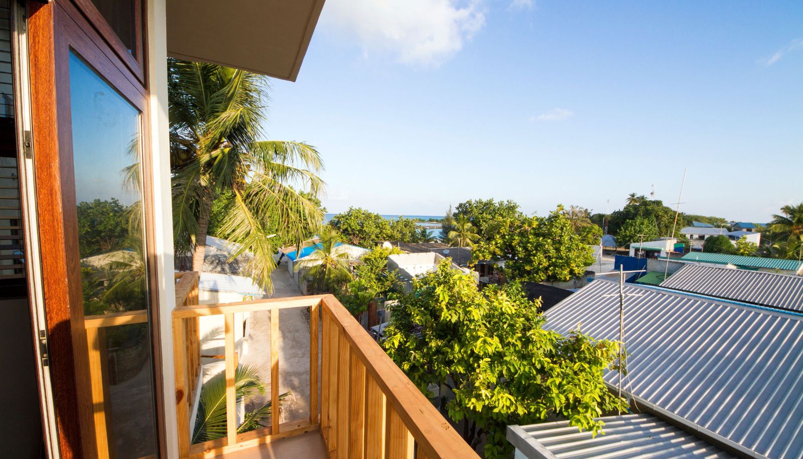 Zimmer mit Balkon - Tropic Tree Maldives
