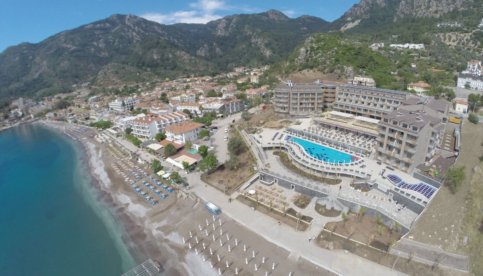 Zewnętrzna część hotelu - Turunc Premium Hotel
