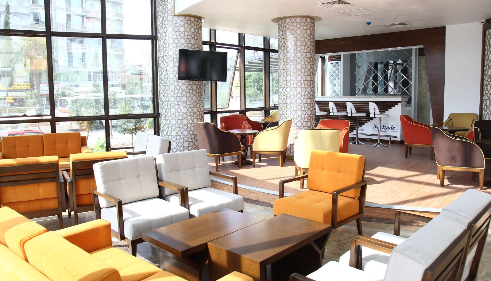 Hall - Yol Is Holiday Adana