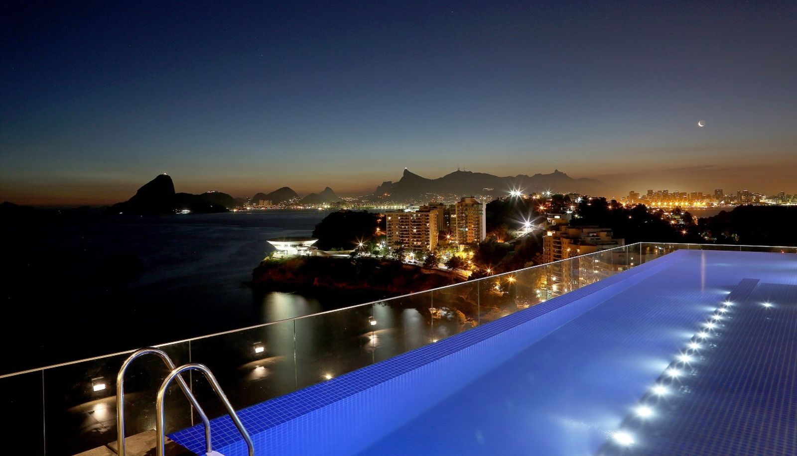 Pool - H Niterói