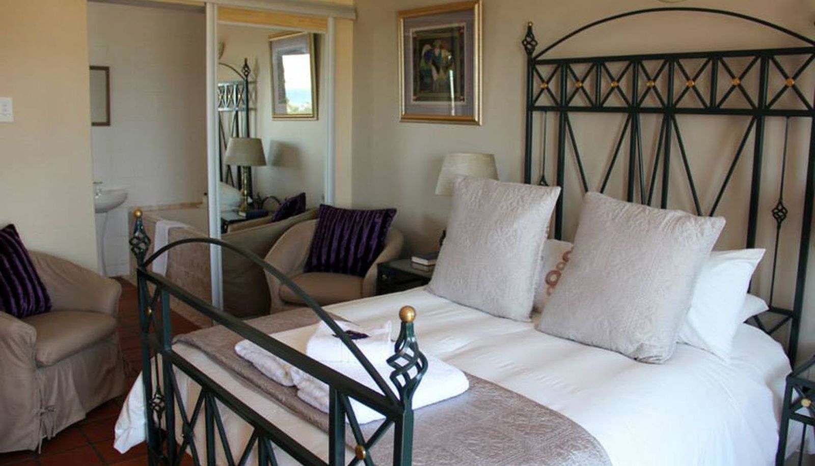 Standard room (double) - Abalone Guest House