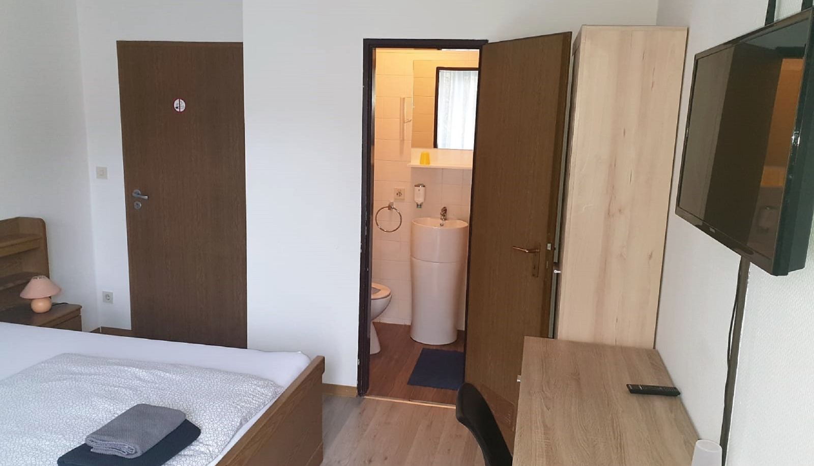 Standard room (double) - Niederdreisbacher Hof