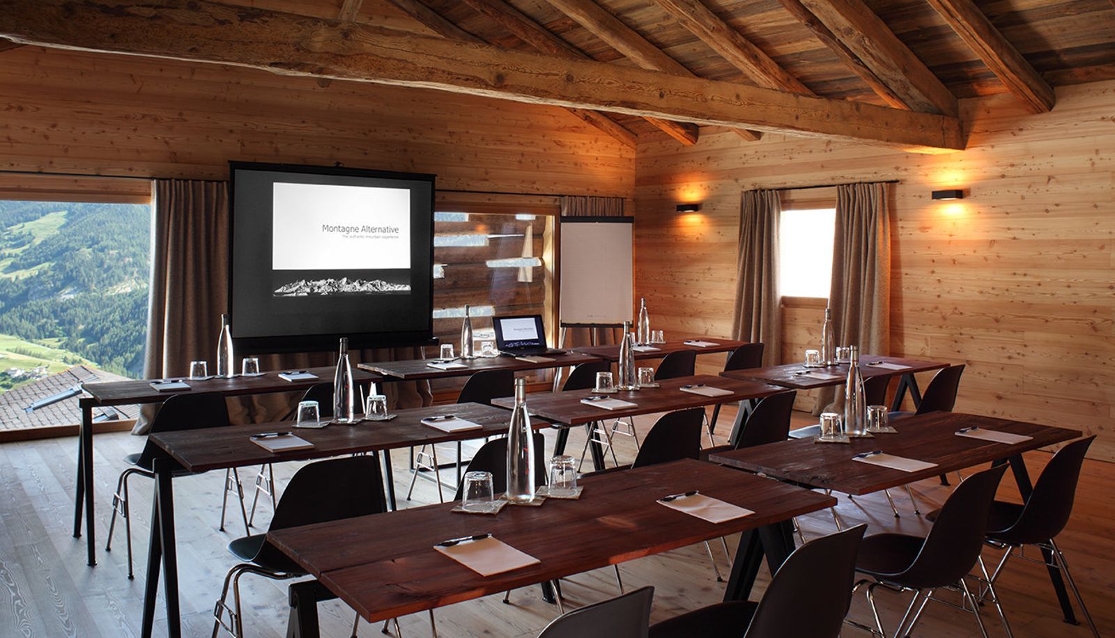 Sala de reuniones - Montagne Alternative
