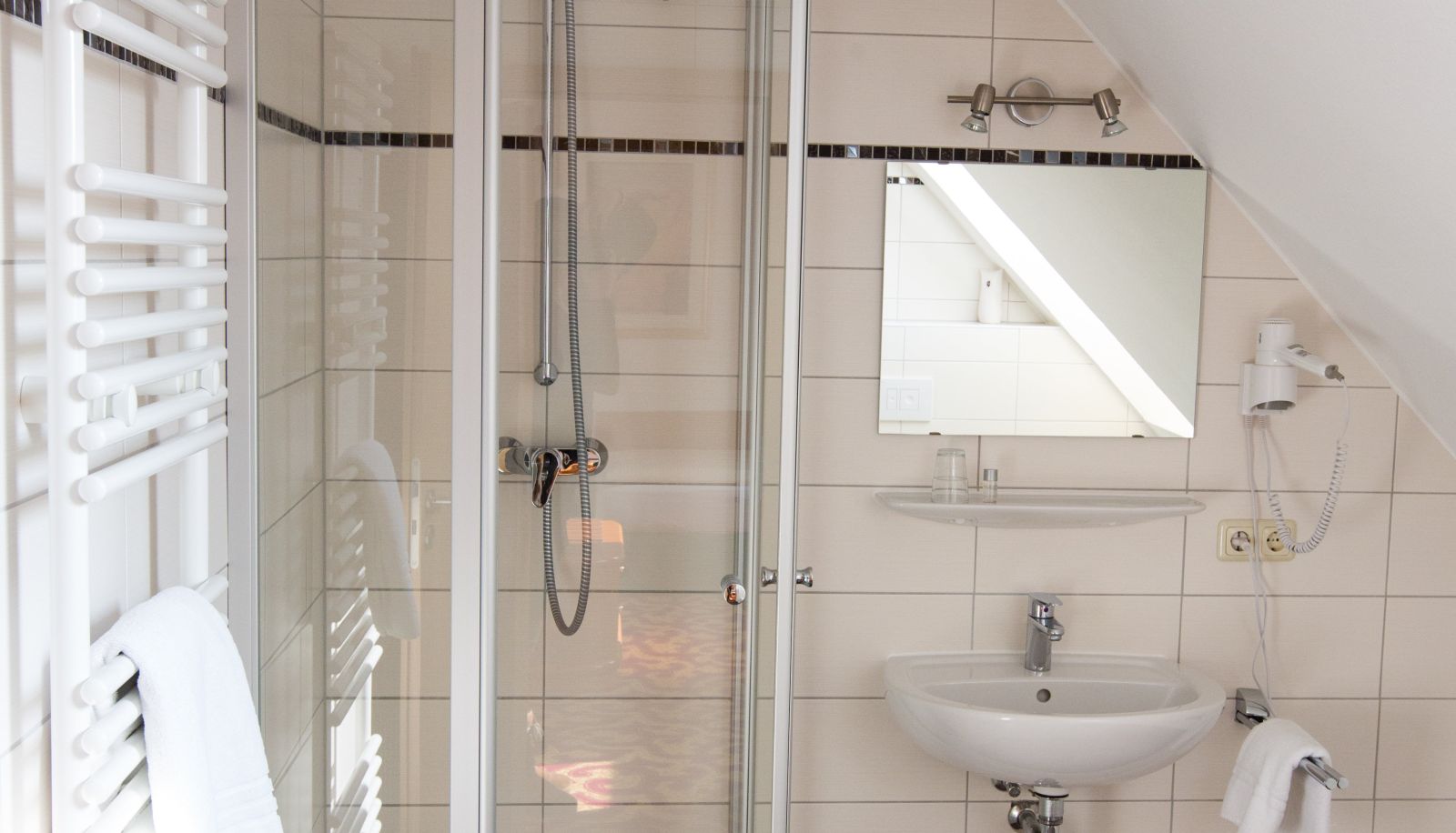 Badezimmer - Hotel Goldene Henne