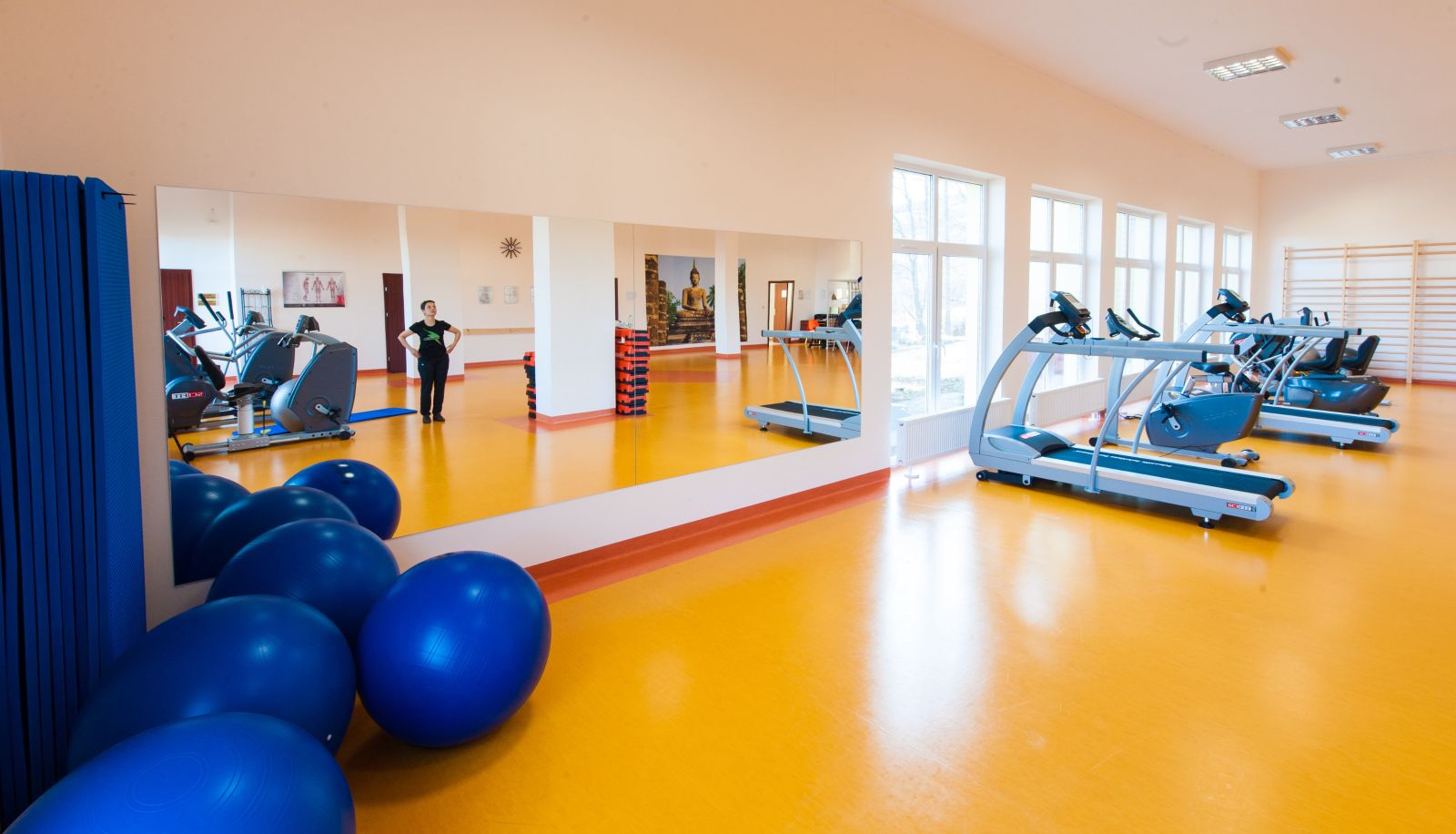 Fitnessraum - Klinika Młodości