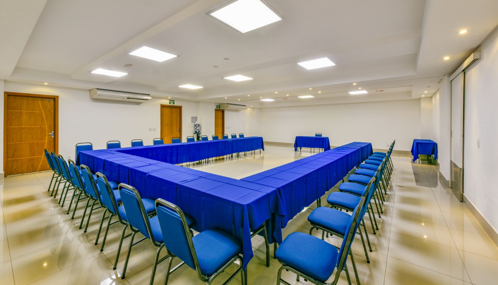 Evenementen - Plaza Inn Breeze Aeroporto