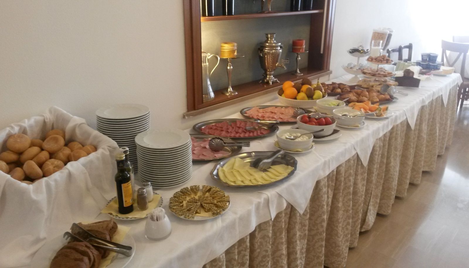 Breakfast room - Gloria