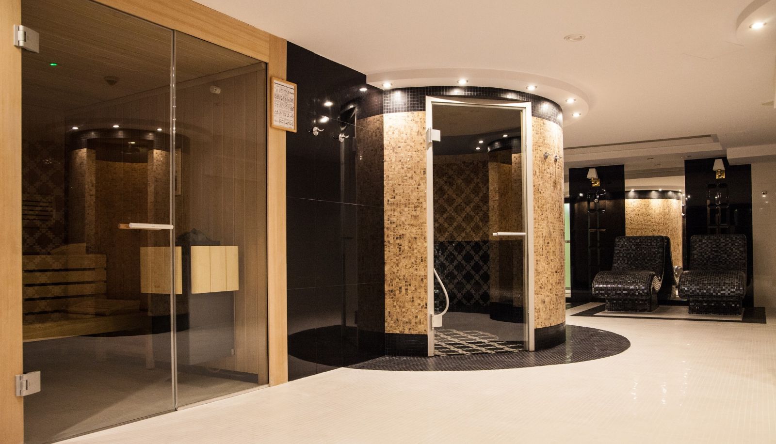 Sanarium - Hotel Dana Business & Conference