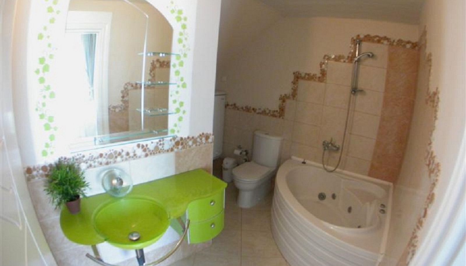 Bathroom - Seahorse Deluxe Hotel