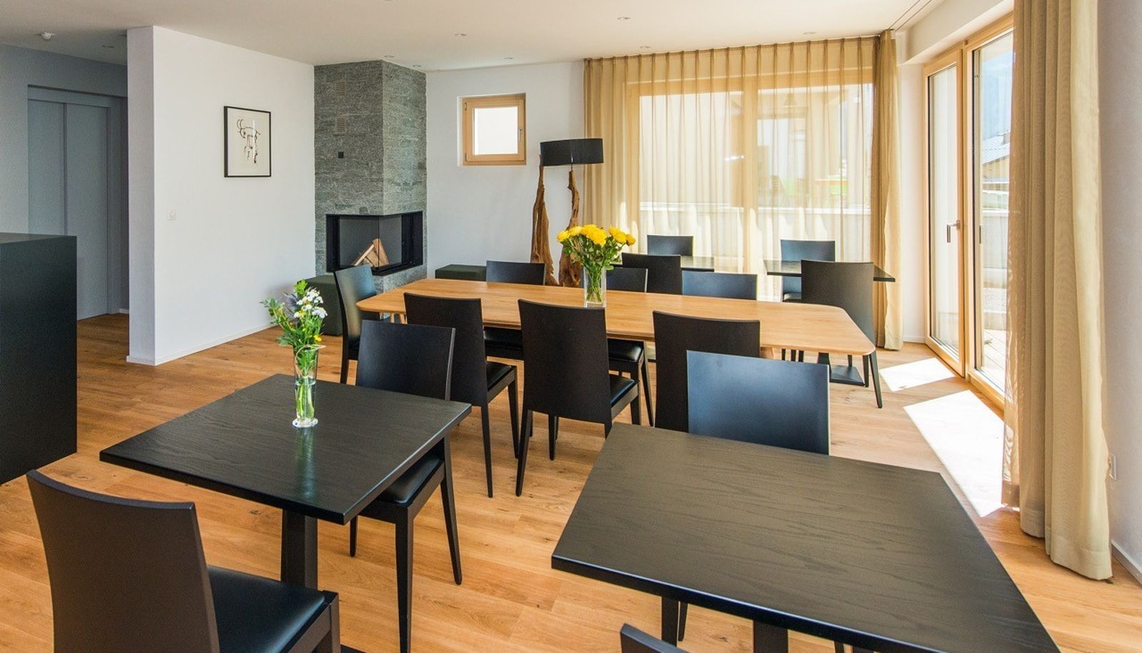 Breakfast room within the restaurant - Guarda Lodge