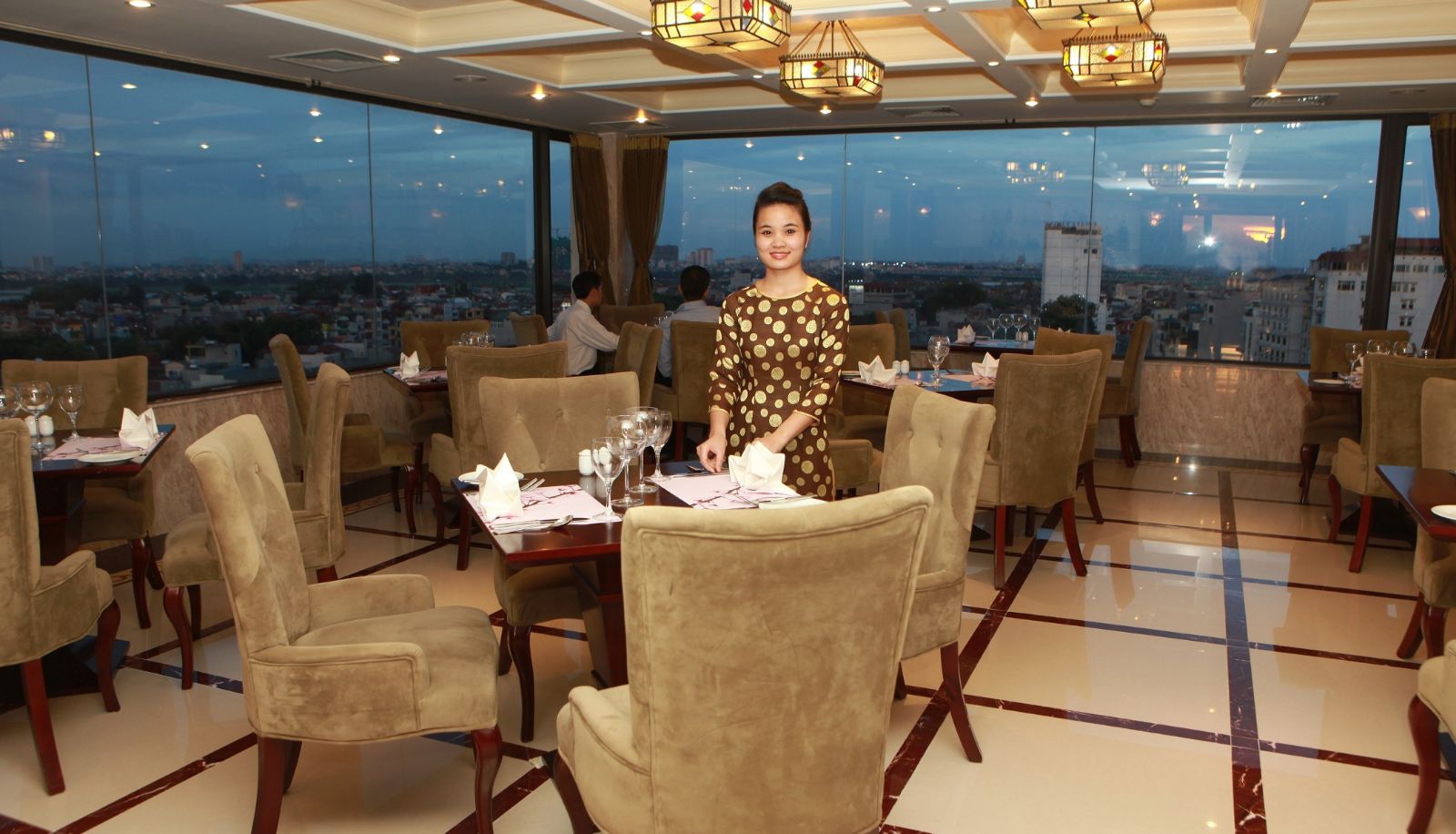 Restaurante - Flower Garden Hotel