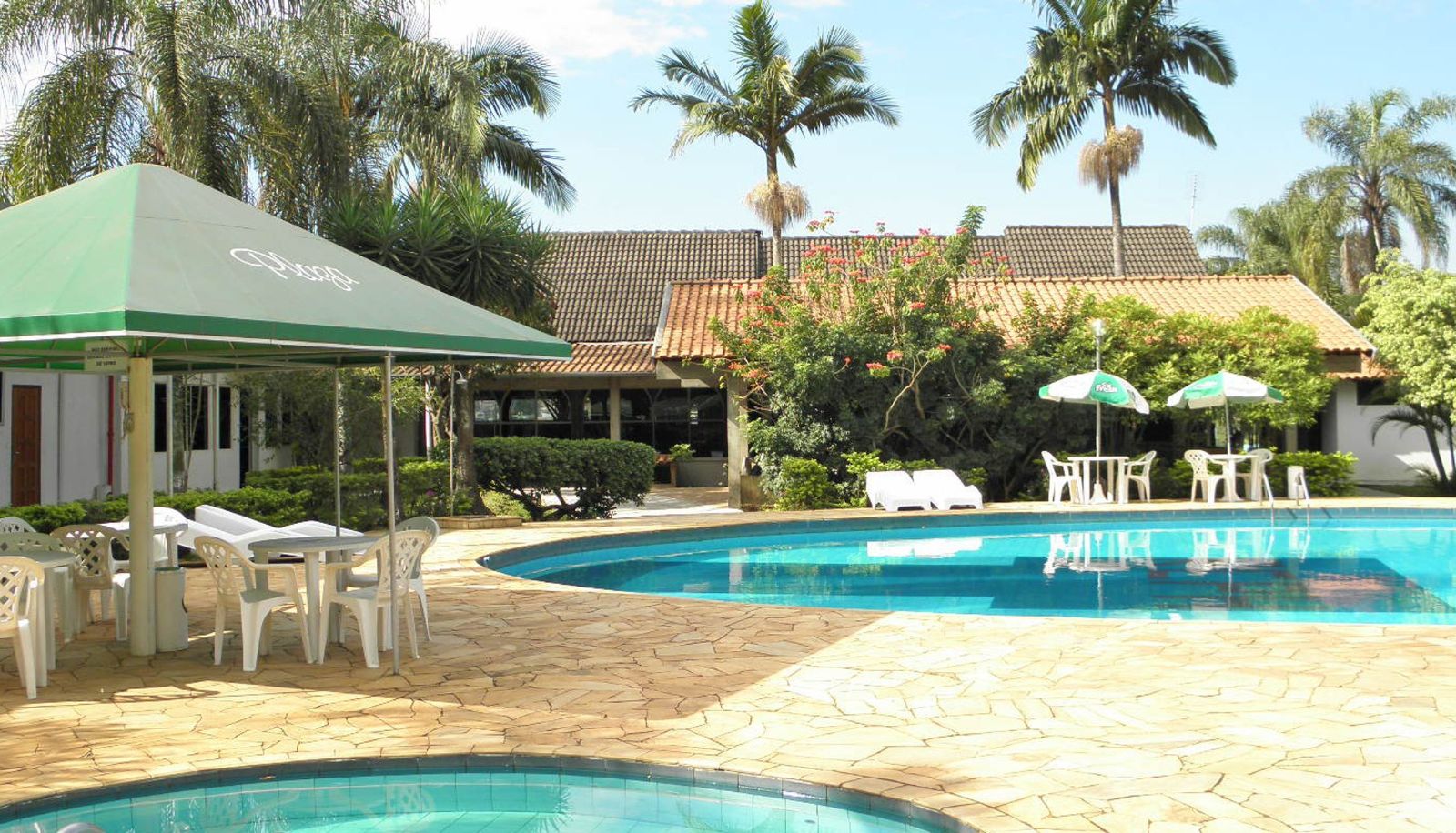 Piscina - Rio Claro Plaza Hotel