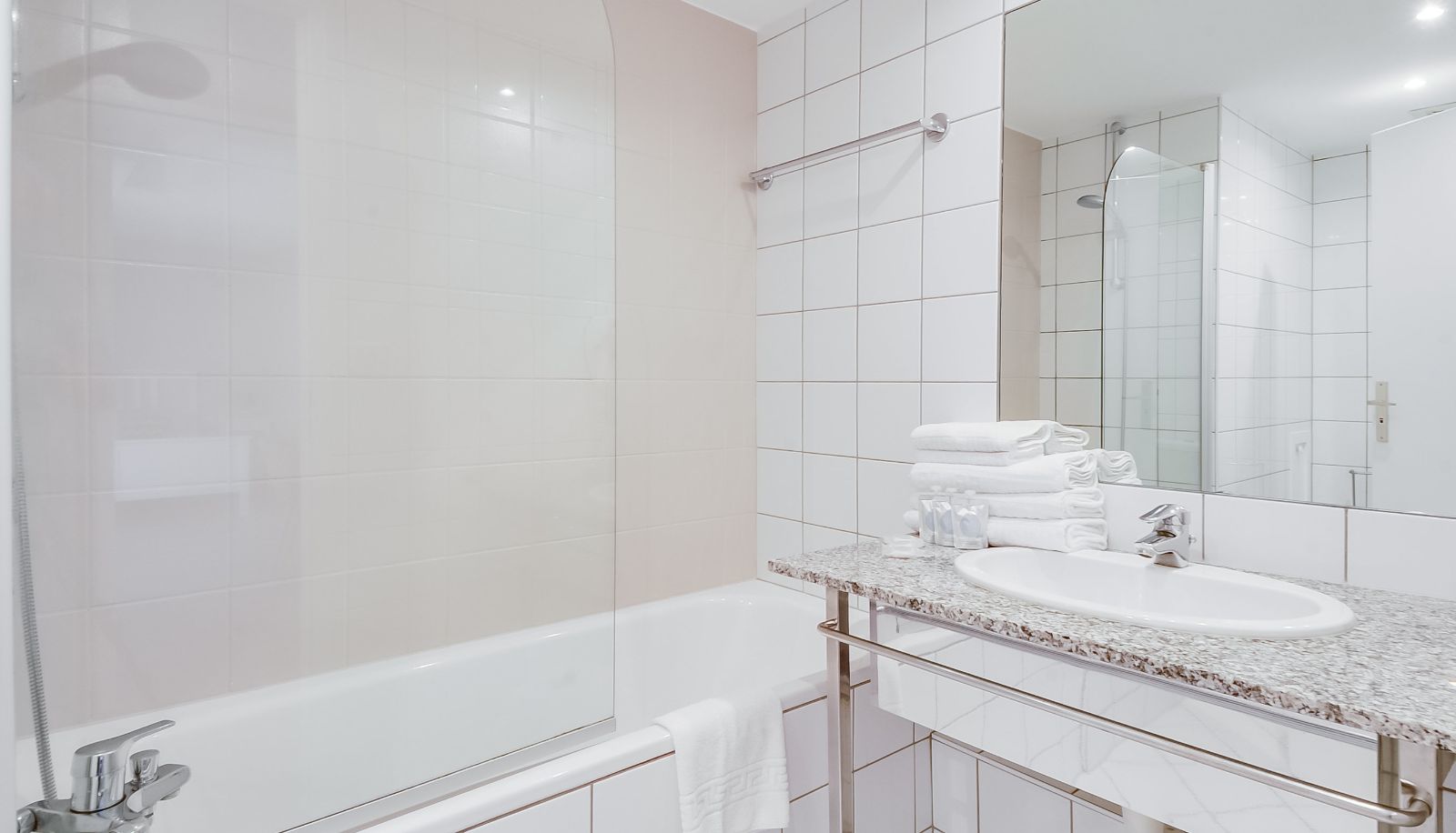 Bagno - La Maison Hôtel