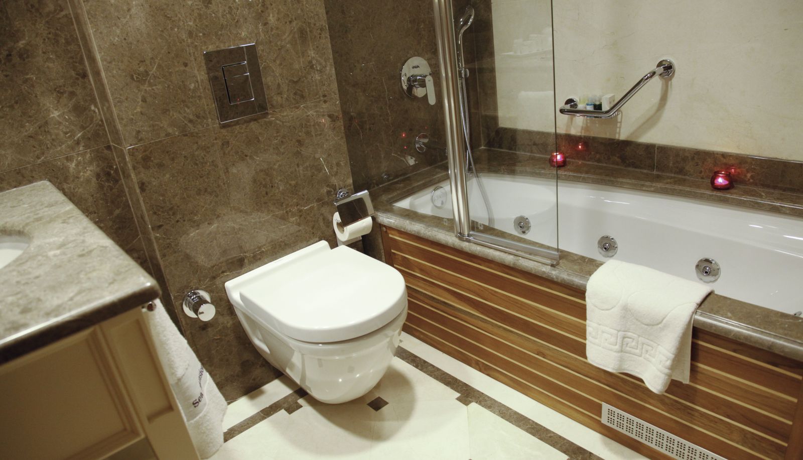 Whirlpool - GLK PREMIER Sea Mansion Suites & Spa
