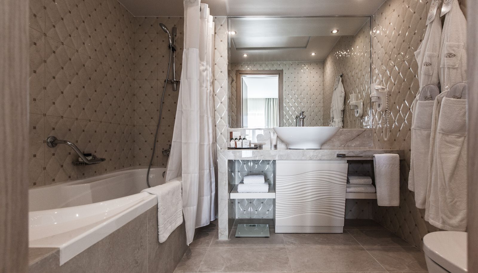 Junior suite - Cronwell Resort Sermilia