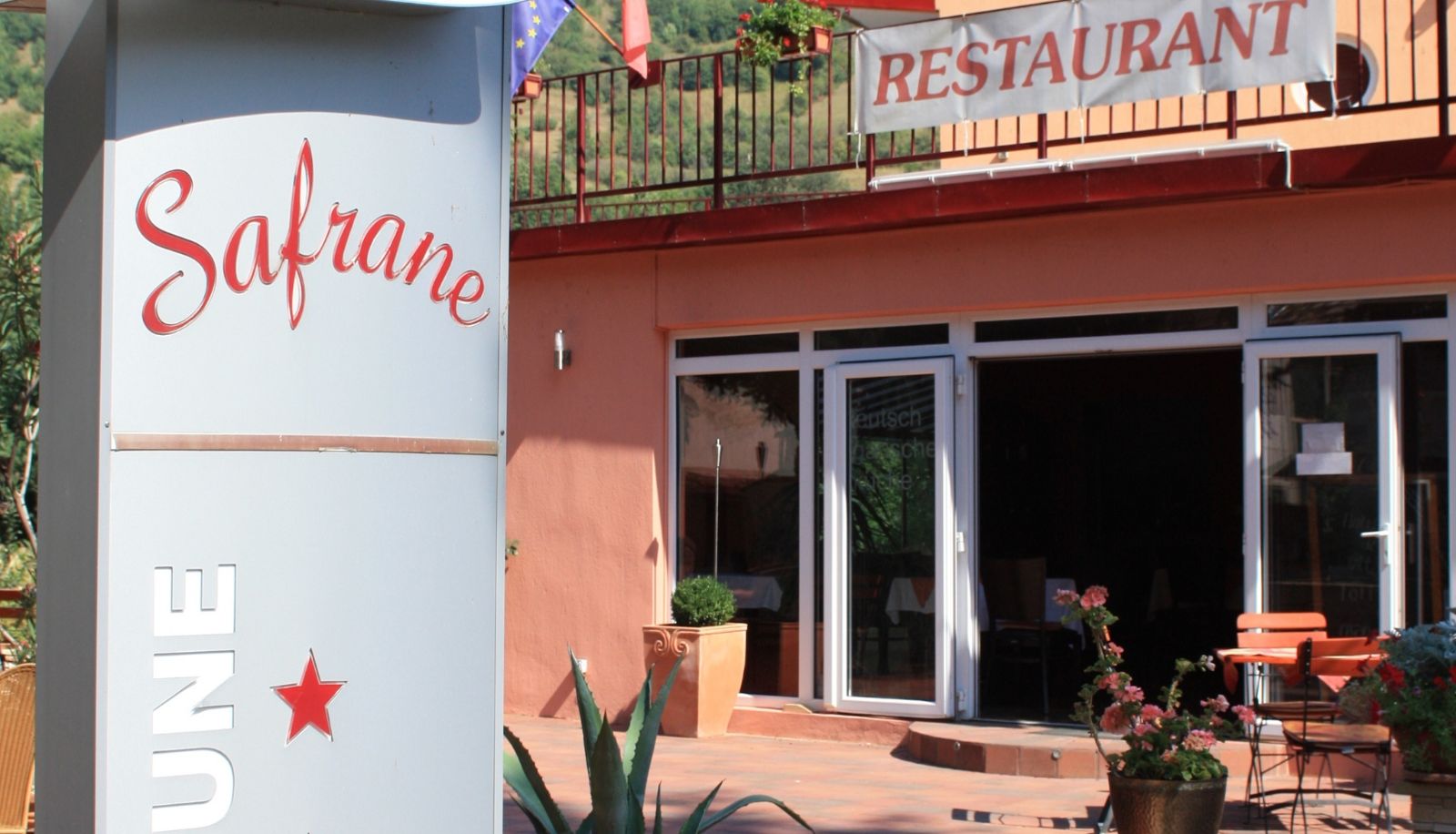 Terraza - Pensiune Safrane