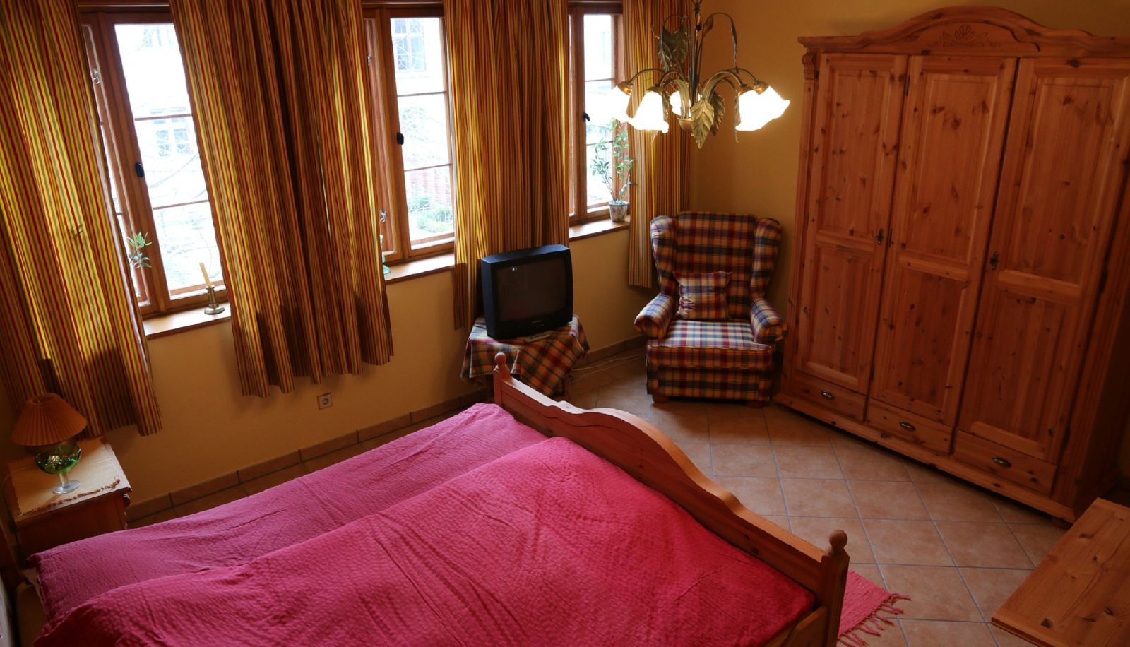 Standard room (single) - Gästehaus am Wasserturm