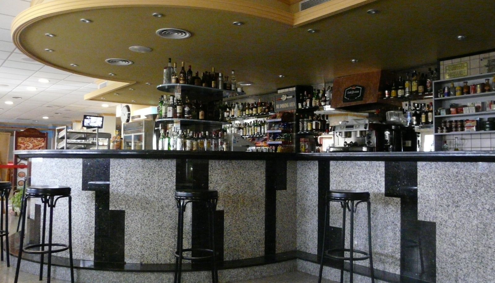 Bar - Vilobi Park