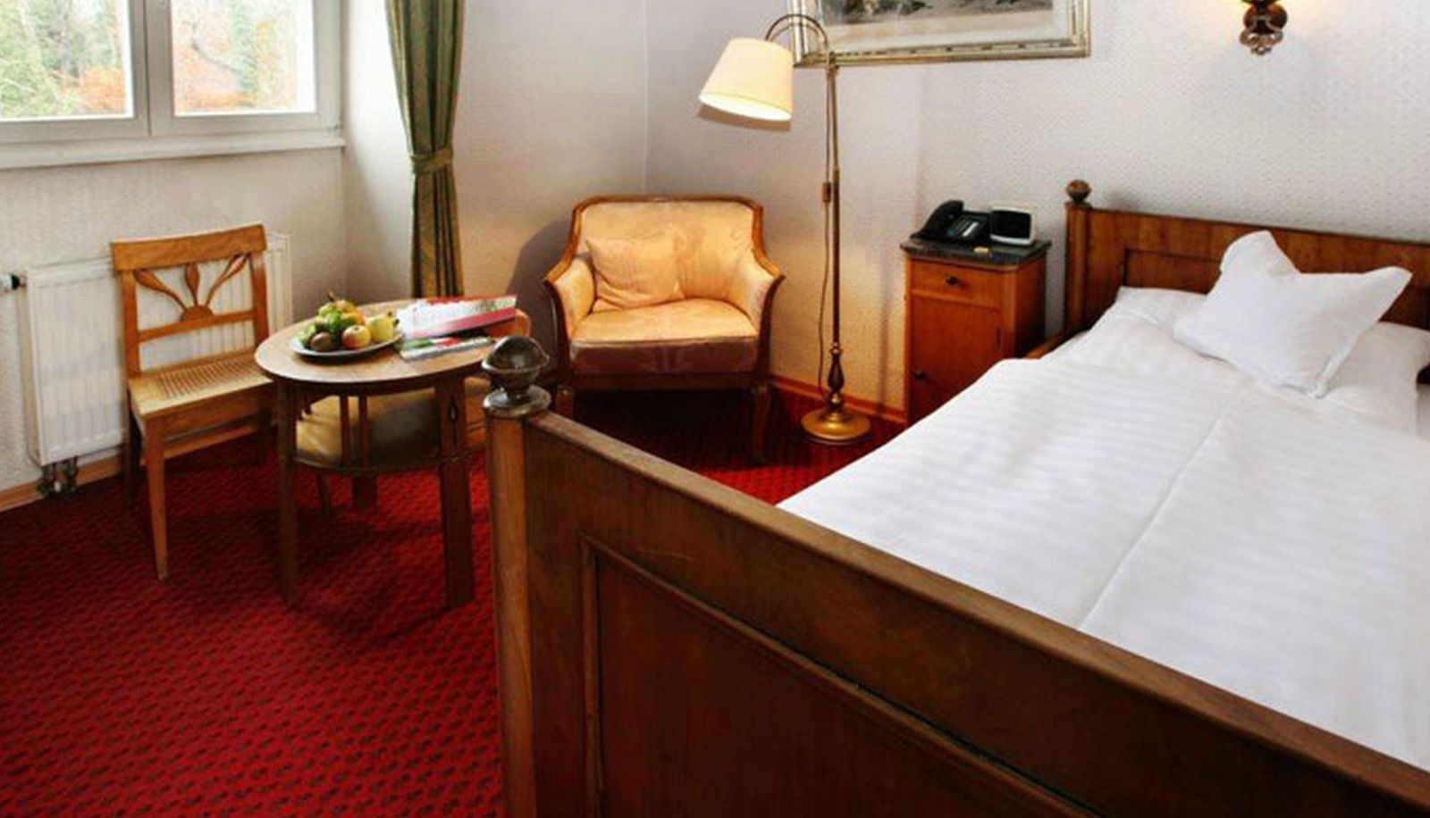 Standard room - Schloß Weitenburg