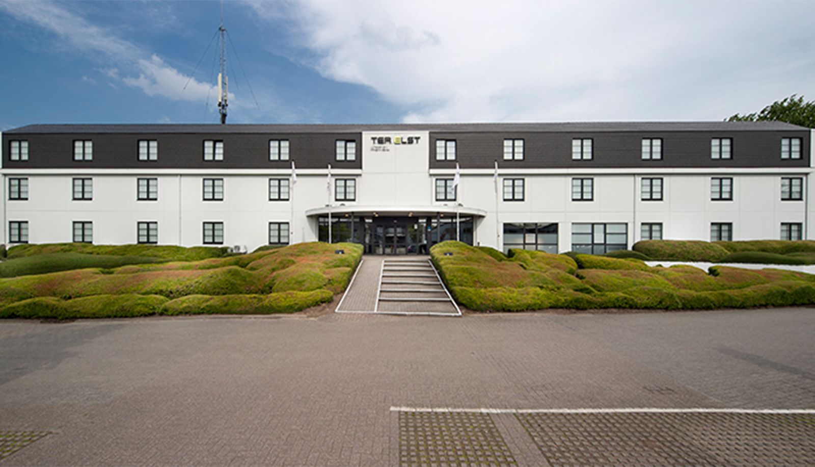 Ausblick - Ter Elst DON'T REOPEN THE HOTEL WITHOUT HOTEL'S  APPROVAL