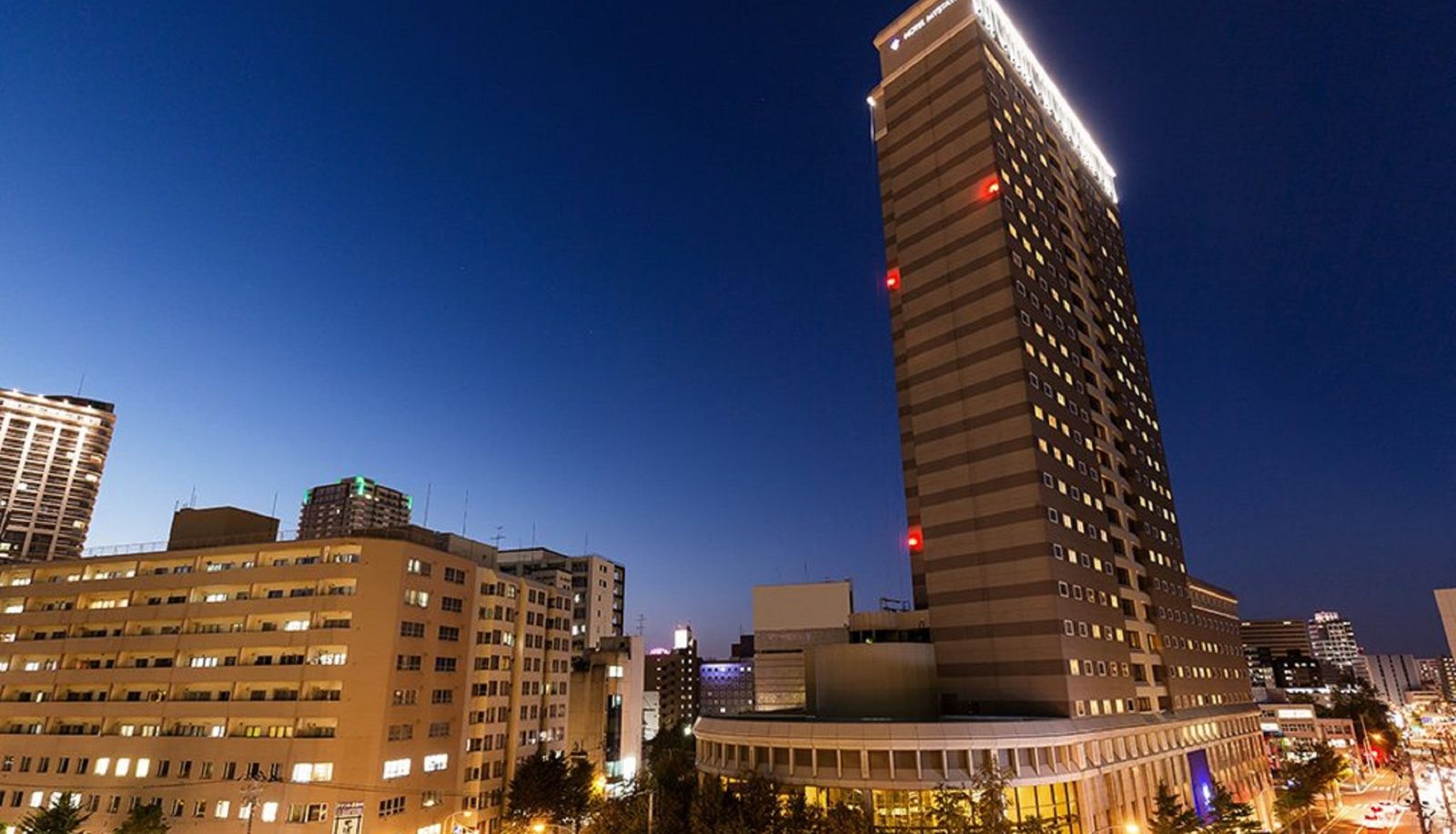 Zewnętrzna część hotelu - Mystays Premier Sapporo Park