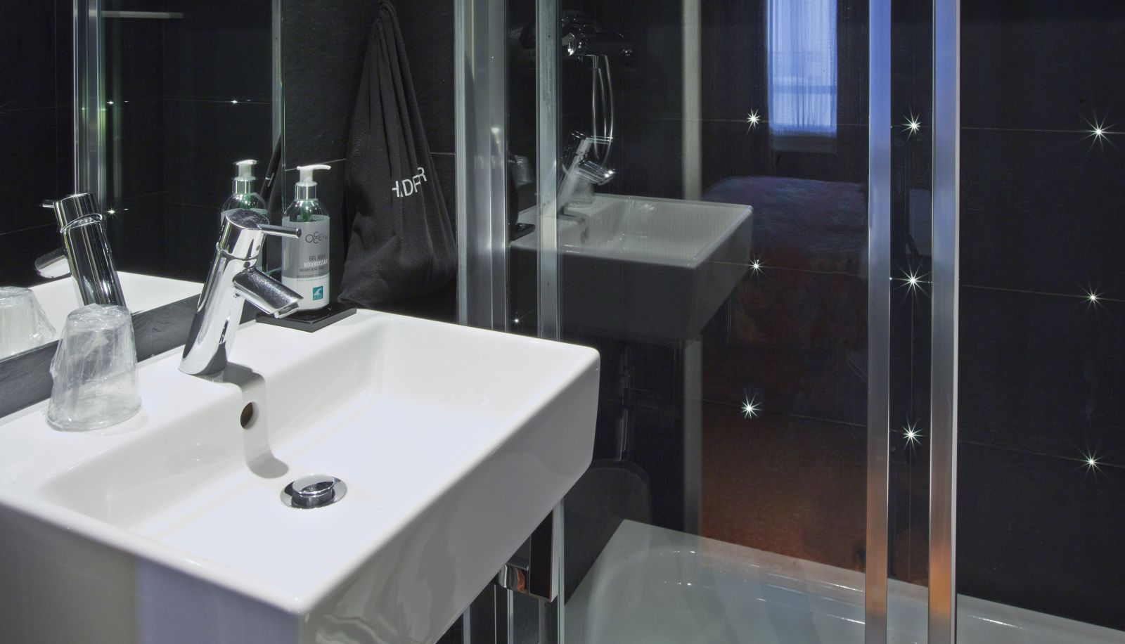 Bagno - Le Dauphin Paris La Defense