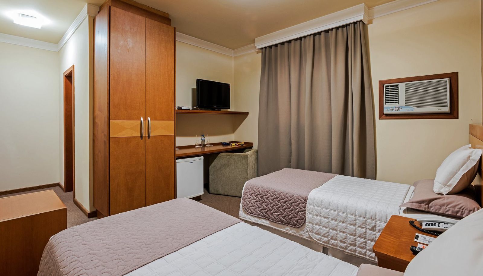 Standardzimmer (Doppel) - Astron Hotel Ponta Grossa Plaza by Nobile