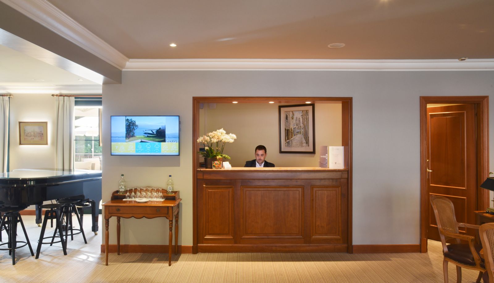 Reception - La Barcarolle Hotel & Restaurant