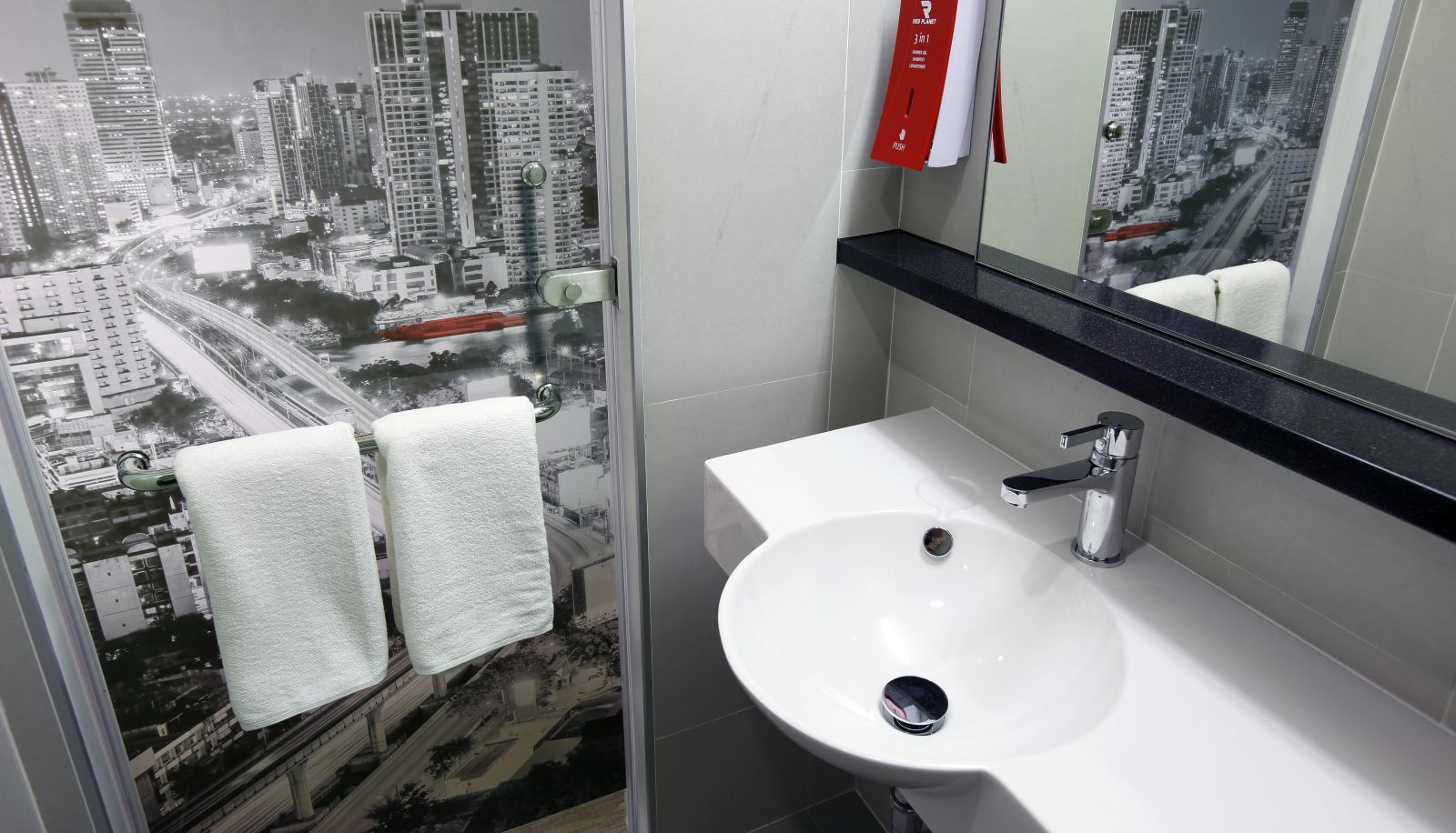 Bathroom - Red Planet Bangkok Surawong