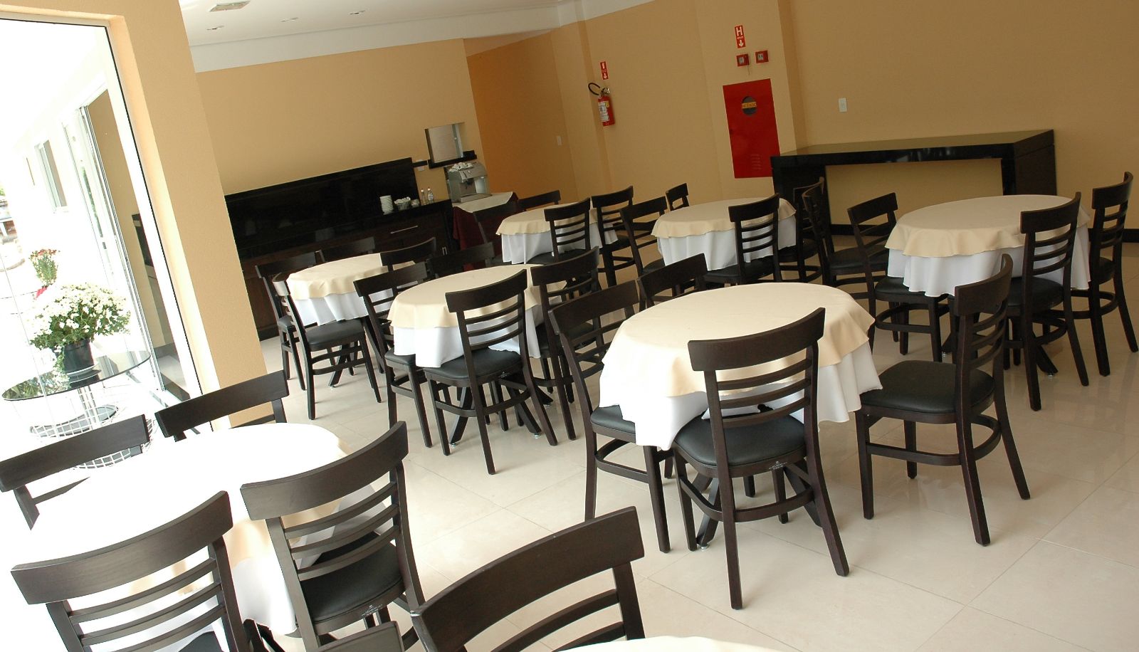 Cristal Palace Inn