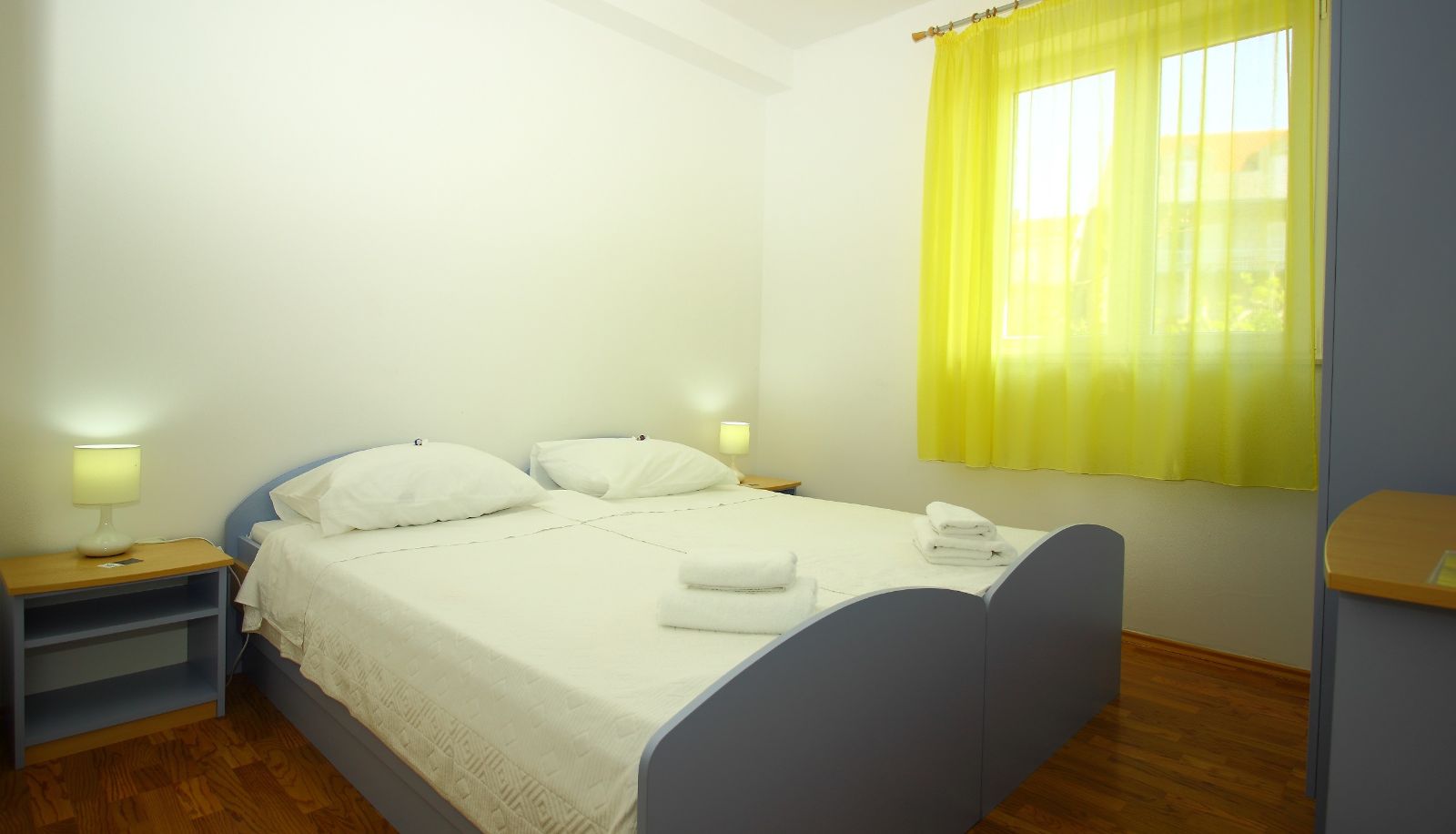 Pokój z tarasem - Bacan Serviced Apartments