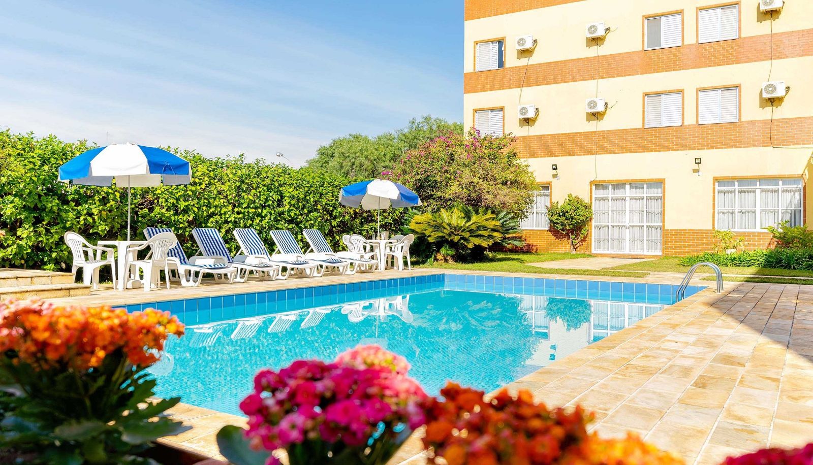 Zwembad - Itapetinga Hotel