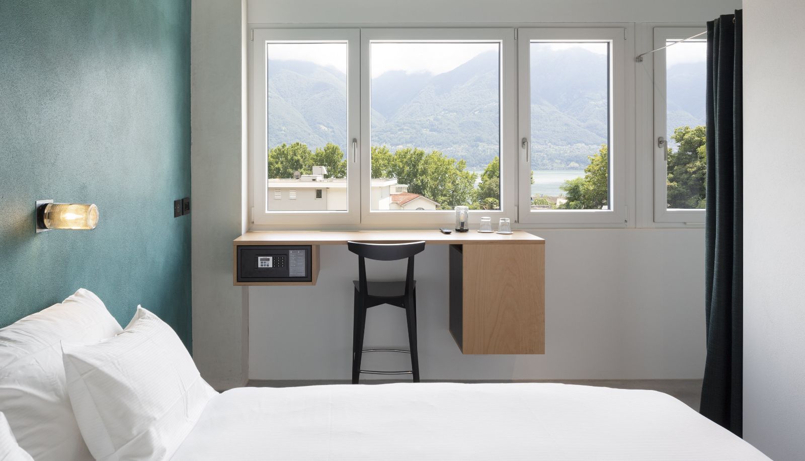 Room with lake view - Riva Rooms & Studios Smart Hotel Locarno