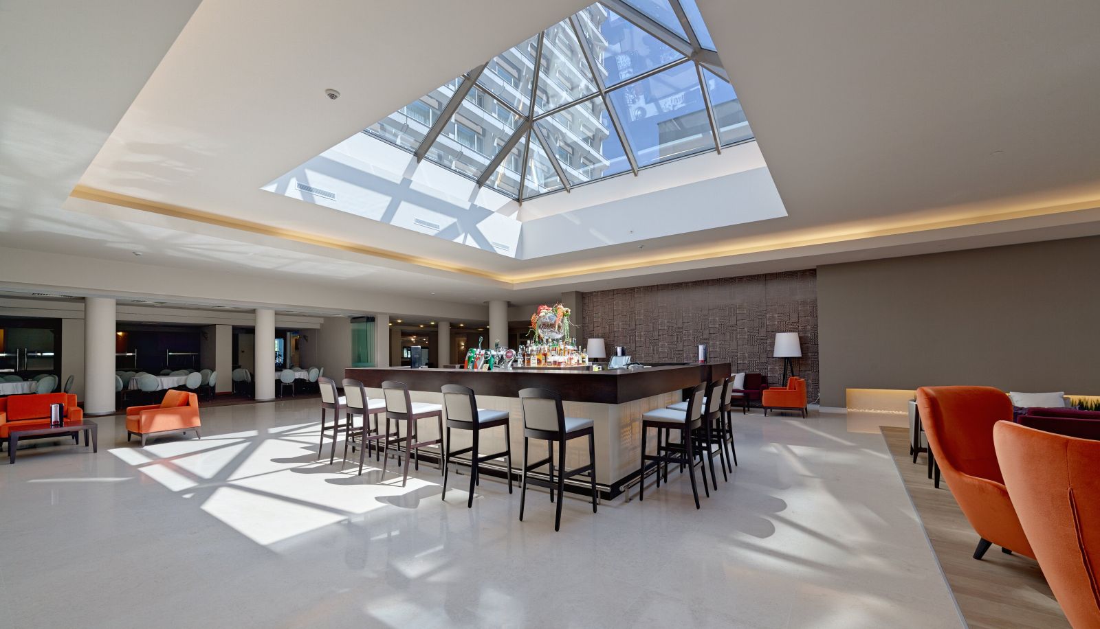 Bar - Ramada by Wyndham Bucharest Parc