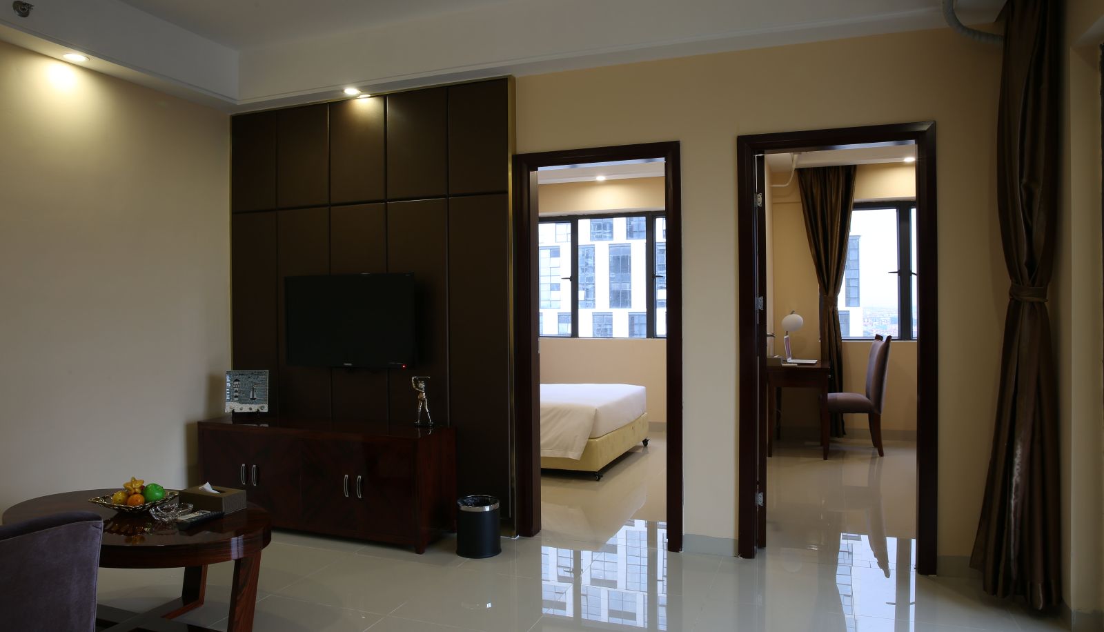Suite - Baolong International Hotel