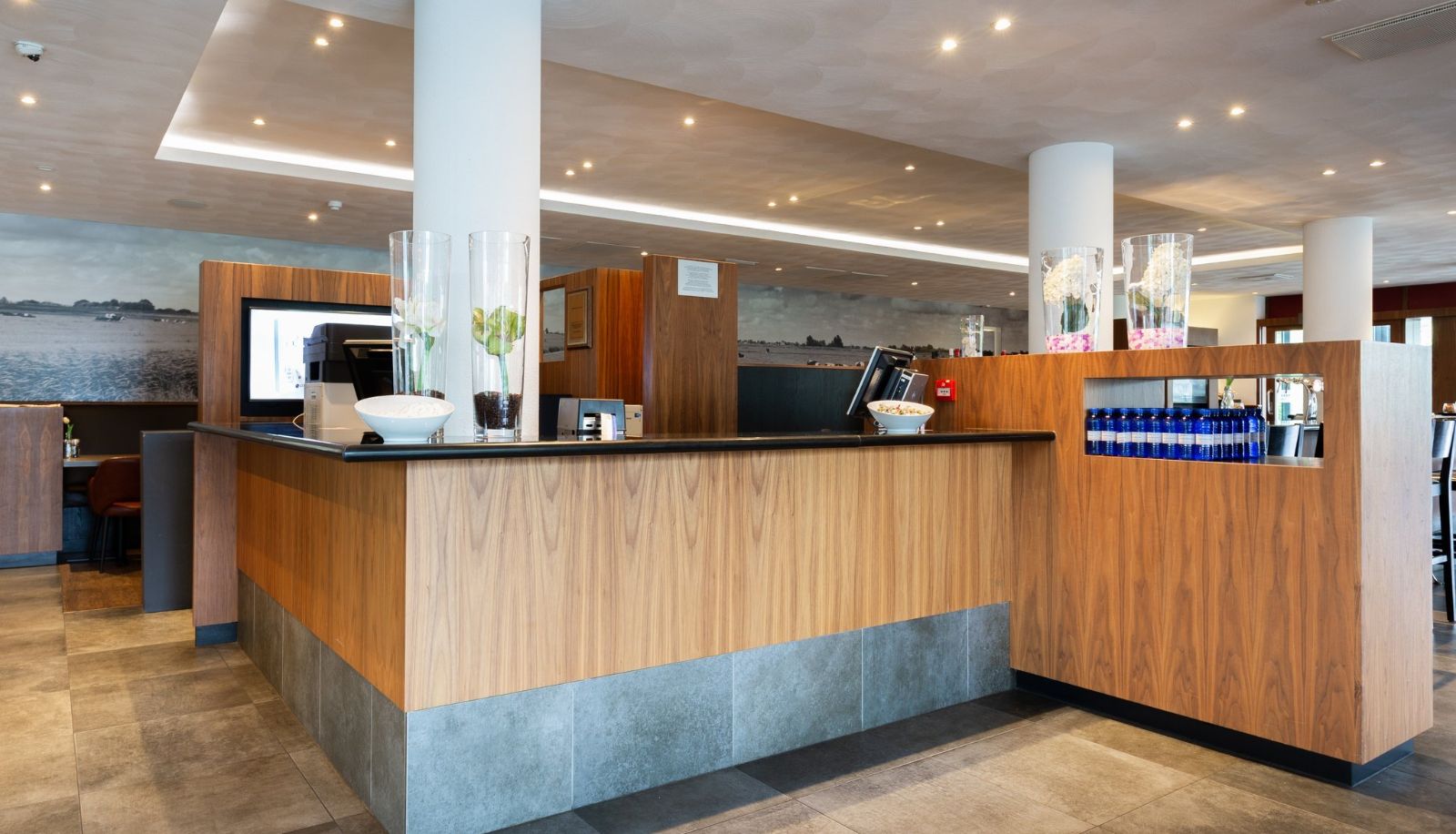 Hall - Bastion Hotel Den Haag Rijswijk
